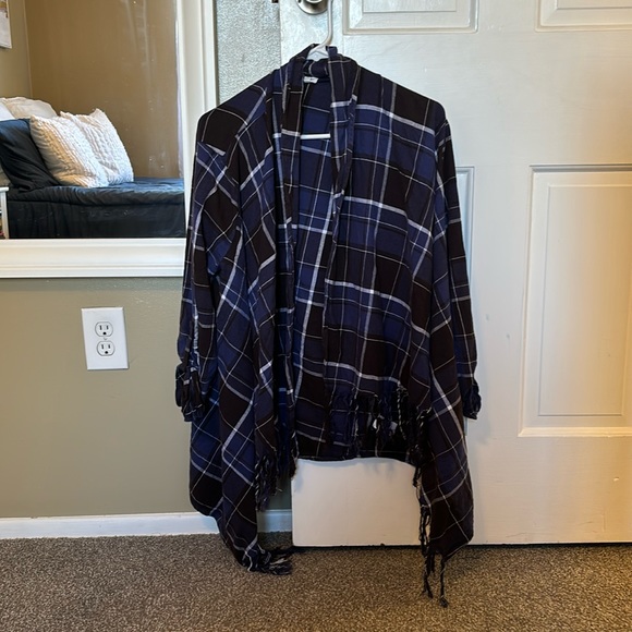 A Long and Embellished Plaid Shirt - Picture 1 of 5